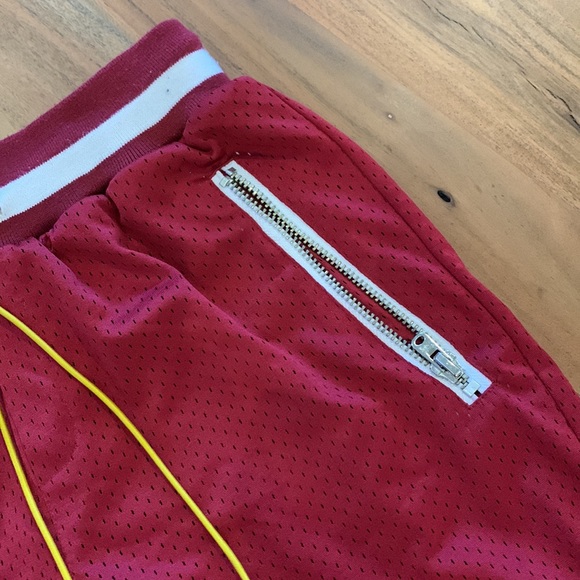 ✨ Used MNML mens athletic shorts - Picture 7 of 16